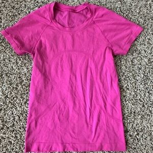 Lululemon Swifty tech shirt size 2